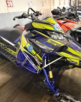MOTOSLITTA YAMAHA SIDEWINDER 1000 TURBO
