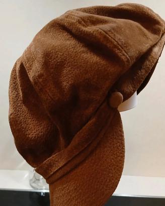 Berretto scamosciato con frontino 