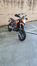 KTM 950 SUPERMOTO