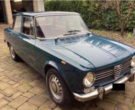 Alfa Romeo Giulia 1300 super