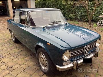 Alfa Romeo Giulia 1300 super