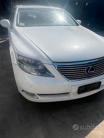 Pezzi di ricambio lexus ls