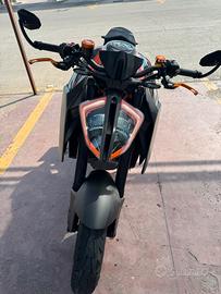 KTM Super Duke 1290 ANNO 2019