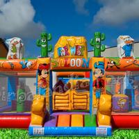 Giostra Gonfiabile Multiattività per Parchi Giochi