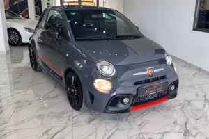 Abarth 695 1.4 Turbo T-Jet XSR Yamaha Limited Edit