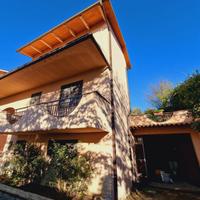 Villa a schiera a Baschi