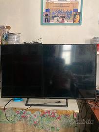 TV Full HD da 40" Smart Tech SMT40P28SLN83V