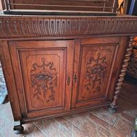 Credenza antica 