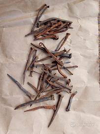 chiodi artigianali in ferro battuto 