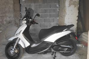 Beverly 350