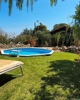 Casa Indipendente con Giardino e Piscina