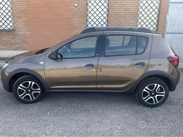 Stupenda Dacia Sandero Stepway