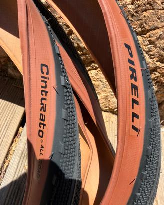 Copertoni Pirelli Cinturato 40