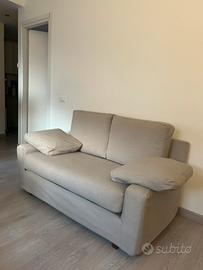 Divano 2 posti di Righetti Mobili con 3 set fodere