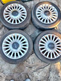 ruote in lega con copertoni fiat 500