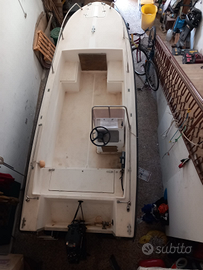 Natante Ombrina ali di gabbiano