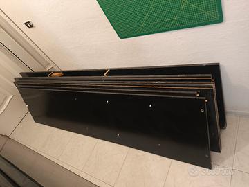 Pannelli in legno neri