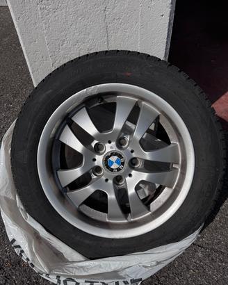 Pneumatici con cerchi BMW 320td