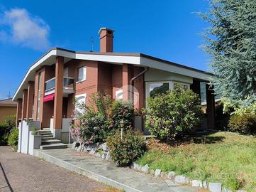 BIFAMILIARE A CUORGNÈ