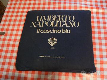 Umberto Napolitano Oggi settembre 26, cuscino blu