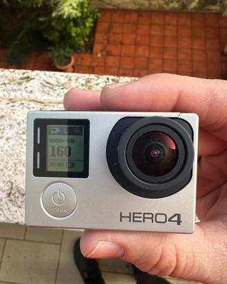 ⚠️Go pro Hero 4 silver + accessori⚠️