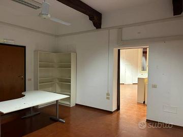 Immobile di 100 m² con 3 locali a Imola