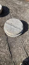 COPERCHI PER POZZO in CEMENTO. NUOVI.