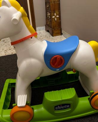 Cavallo a dondolo