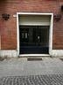 due-negozi-e-6-posti-auto-in-forli-fc-