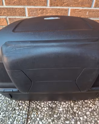 BAULETTO GIVI MONOLOCK 47 L + Piastra + Poggia sch