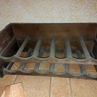 cantinetta portabottiglie in legno impilabile.