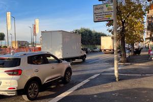 Locale e attività Autoricambi via Tiburtina