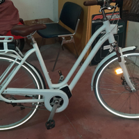 Bici elettrica da donna