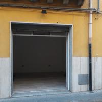 Locale commerciale di 30 m² , pressi piazza
