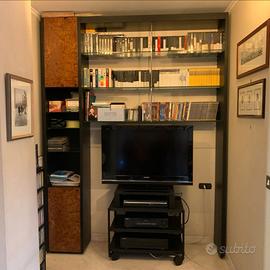 Libreria di design anni 80