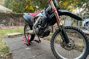 CRF 250 R TARGATA