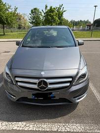 Mercedes classe B200 premium benzina
