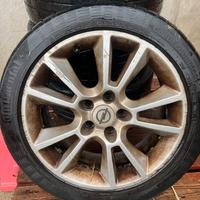 Cerchi e pneumatici Opel Astra da 17