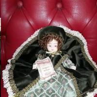 Bambola di porcellana