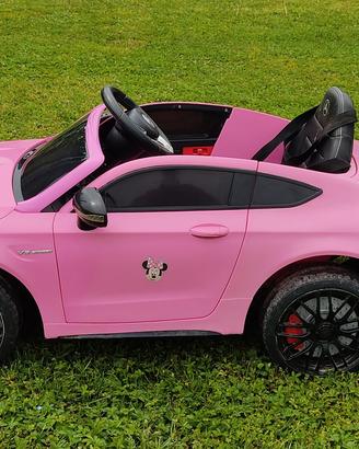 macchina Mercedes bimbo