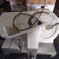 Affettatrice elettrica ATOM