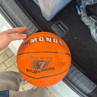 MONDO PALLONE BASKET BASKETBALL ANNI 80