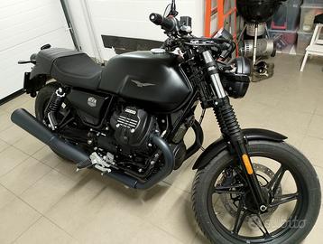 Moto Guzzi V7 IV - 2024