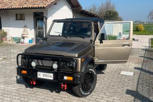 Suzuki samurai sj 413