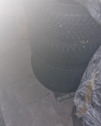 Quattro gomme quattro stagioni 