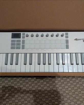 Novation Launchkey mini 37 mk4