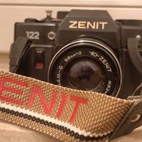 Macchina fotografica Zenith 122