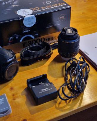 Reflex Nikon D3000 18-55 VR Kit - Completa