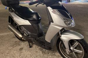 Aprilia Sportcity 200