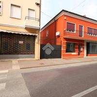 NEGOZIO A SAN MARTINO DI LUPARI